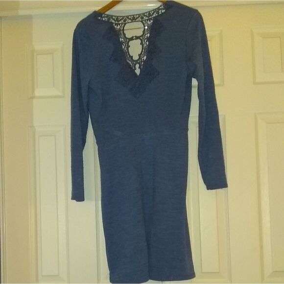 ⬇️⬇️⬇️Candie's Faux Wrap Sweater Dress - Picture 2 of 5